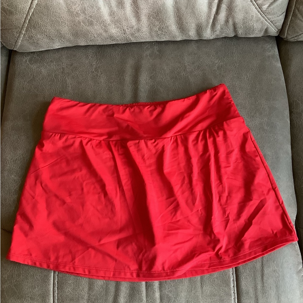 Tommy Bahama Pearl Red Hibiscus Skort - Small - NWOT